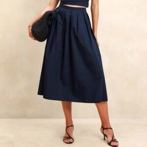 Banana Republic Poplin Skirt
